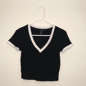 NWOT Forever 21 Black/White V-Neck Crop Top